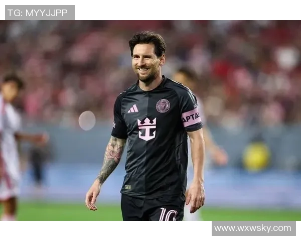 球星进球时刻再现足坛辉煌瞬间助力球队突破极限